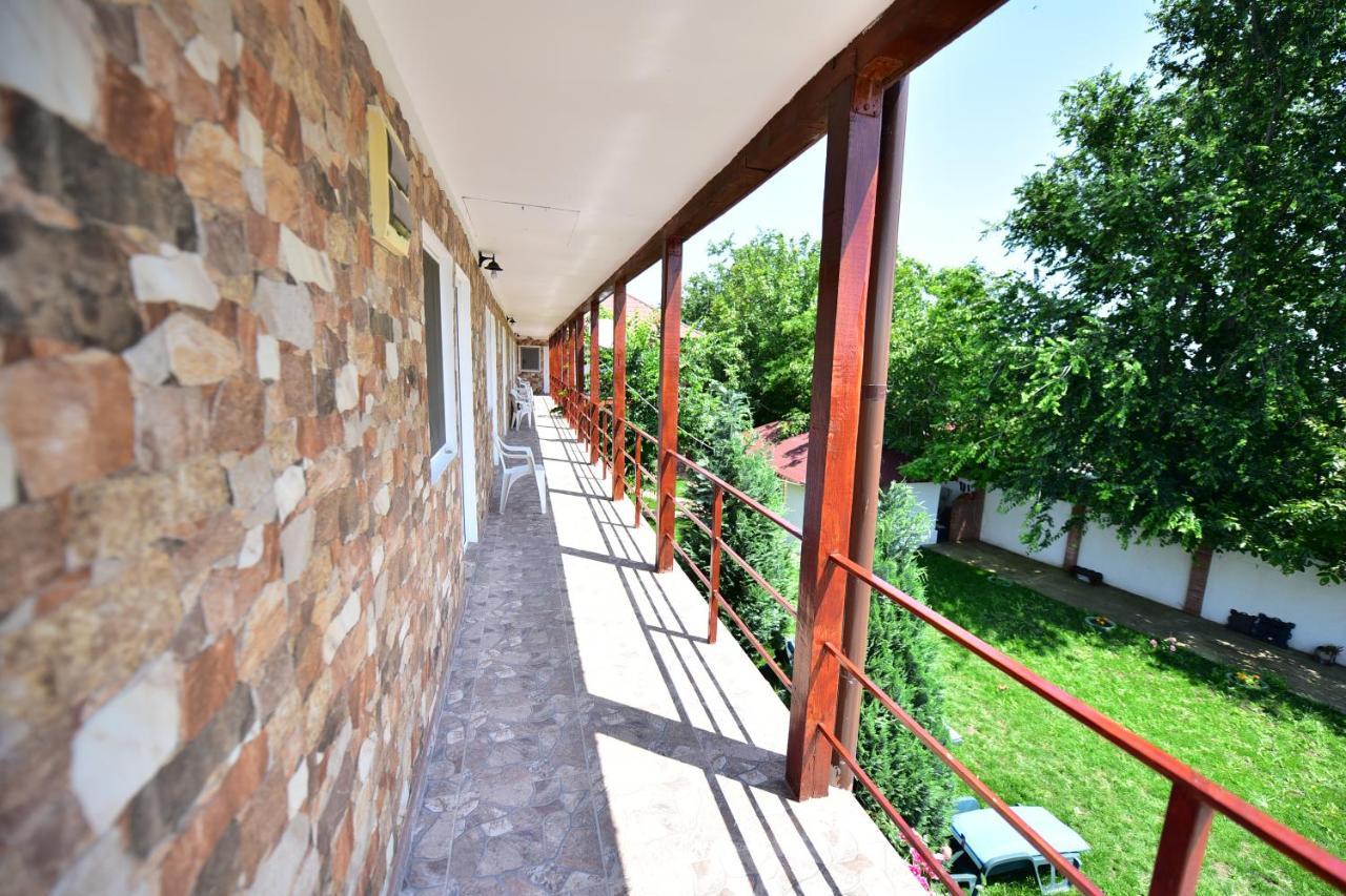 Vila Maya Vama Veche Exterior photo