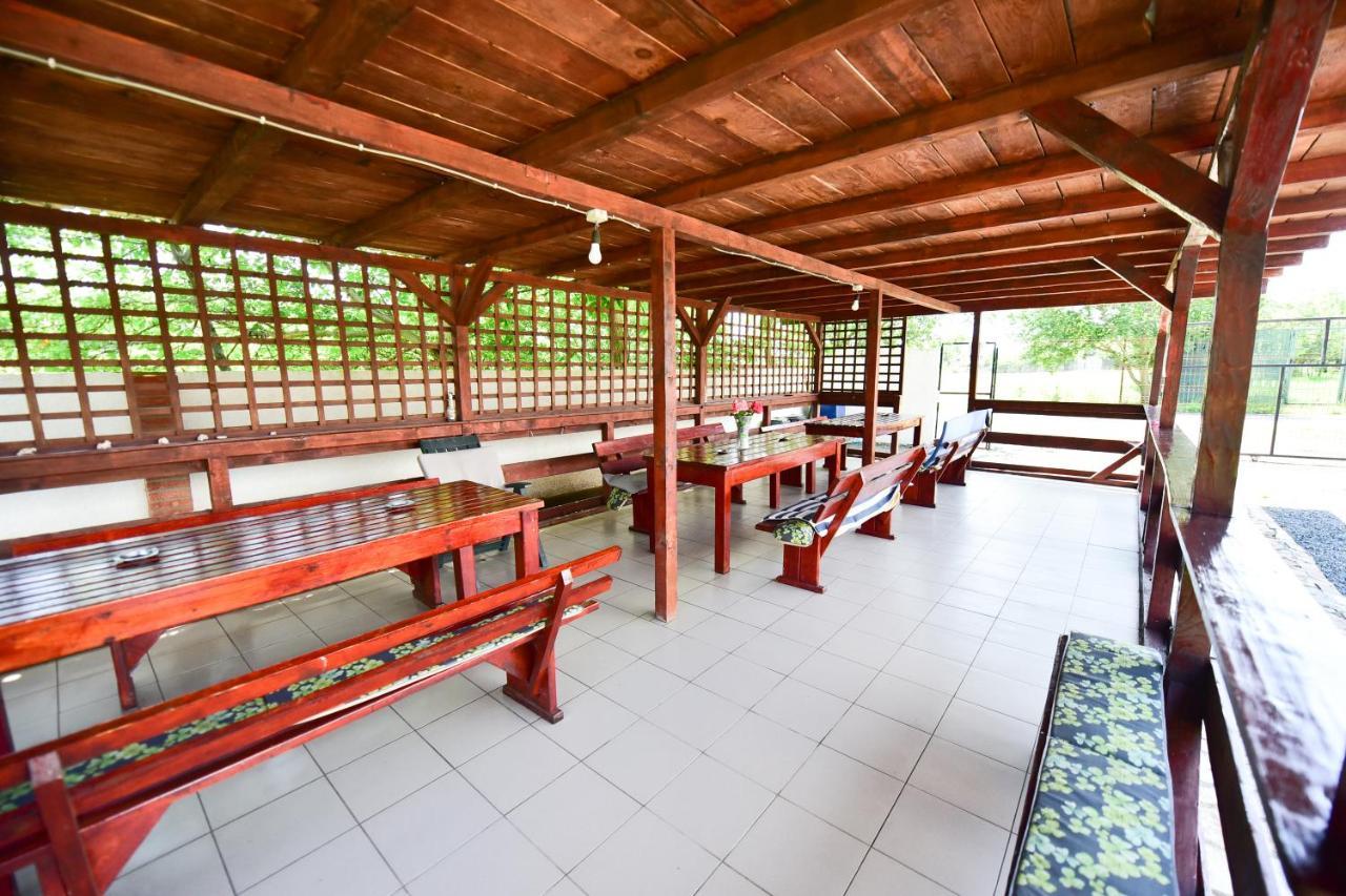 Vila Maya Vama Veche Exterior photo